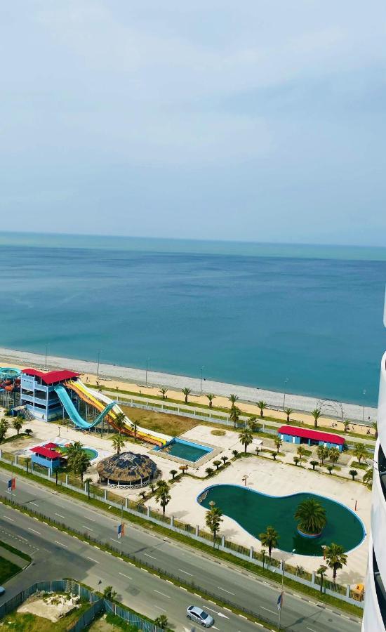 Sea View Studio Apartment In Orbi Residence Батуми Екстериор снимка