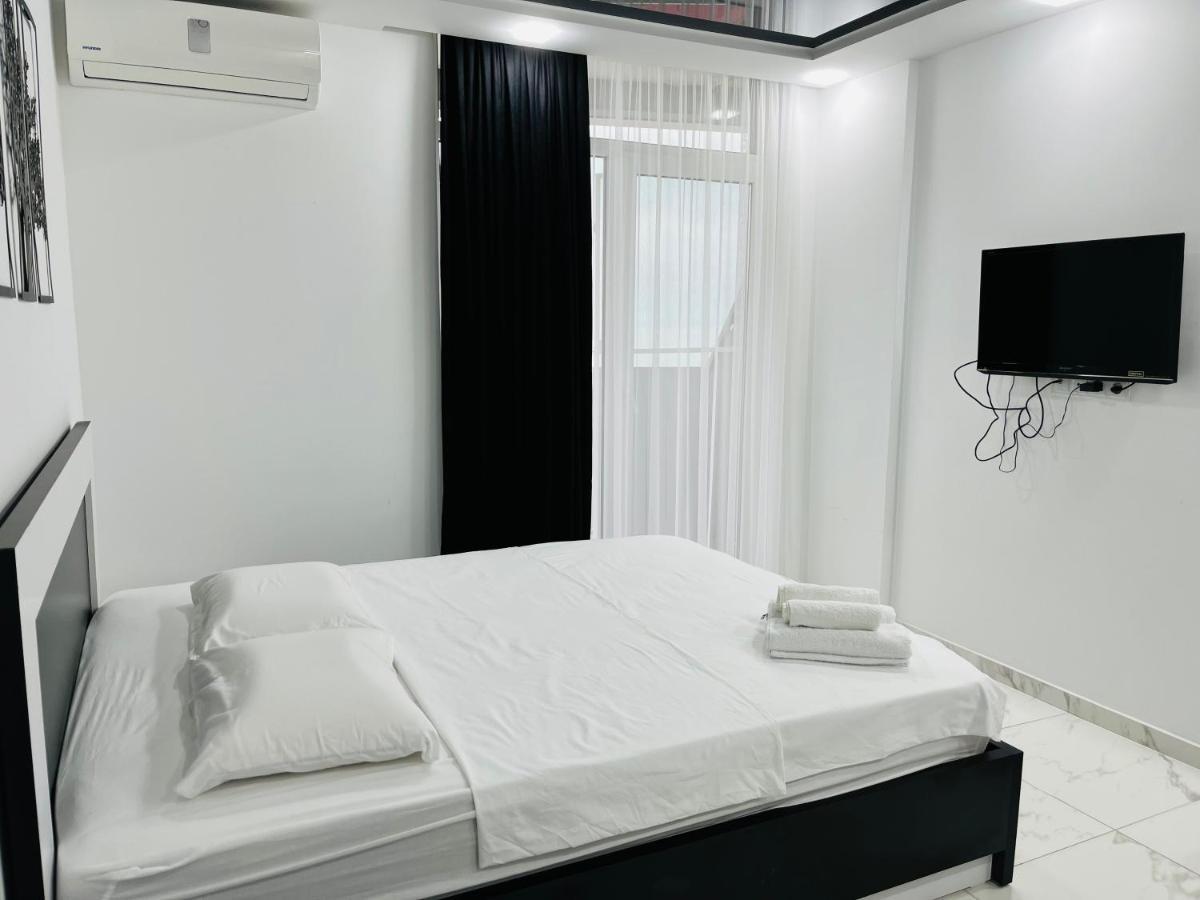 Sea View Studio Apartment In Orbi Residence Батуми Екстериор снимка